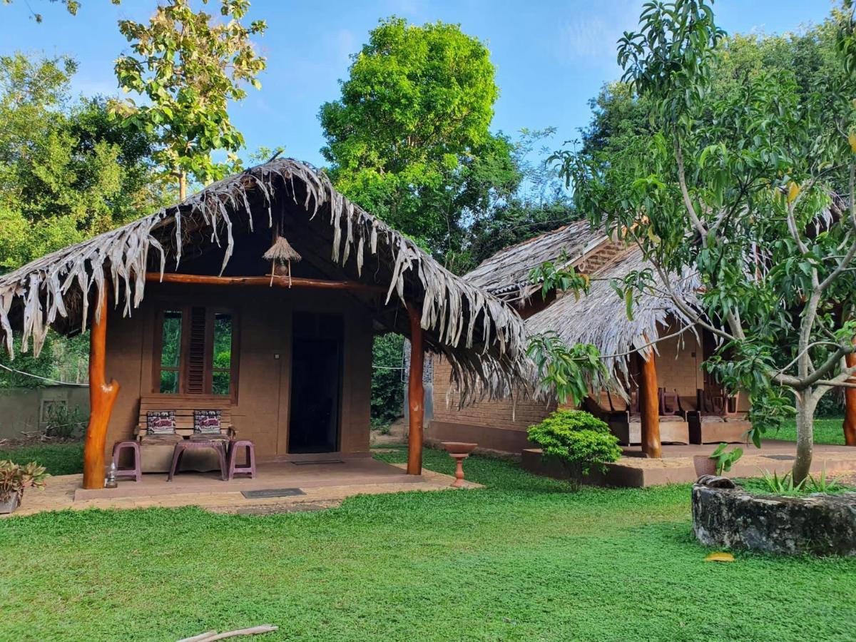 Hasthi Safari Cottage Udawalawe Exterior foto